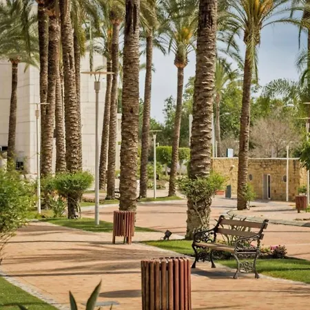 Alanda & Wellness Hotel 5*