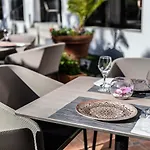 Alanda & Wellness Ξενοδοχείο 5*