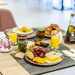 Alanda & Wellness Ξενοδοχείο Μαρμπέλλα