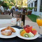 Alanda & Wellness Ξενοδοχείο