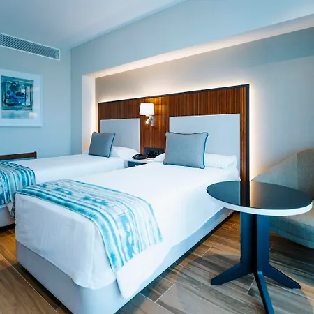 Alanda Hotel 5*
