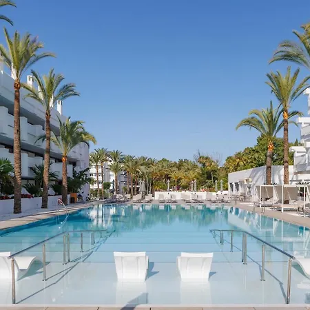Alanda Hotel 5*