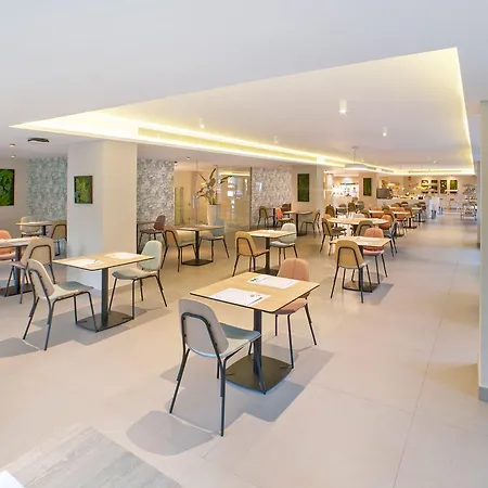 Hotel Alanda & Wellness 5*