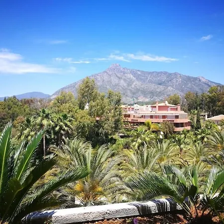 Alanda & Wellness Hotel 5*