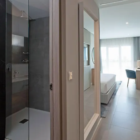 Alanda & Wellness Hotel 5*