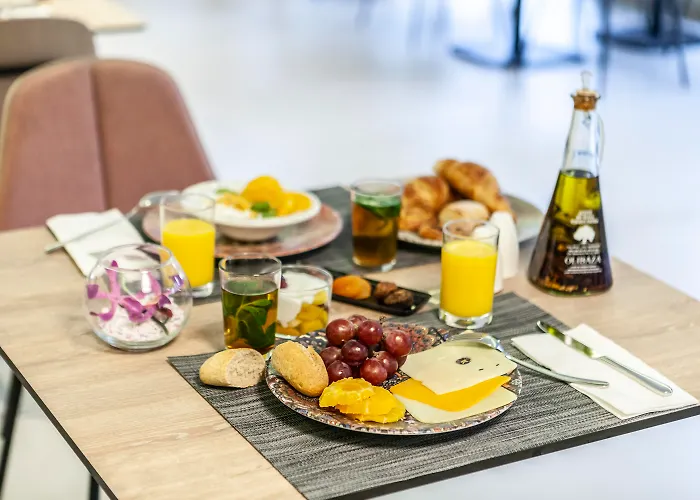 Alanda & Wellness Отель Марбелья