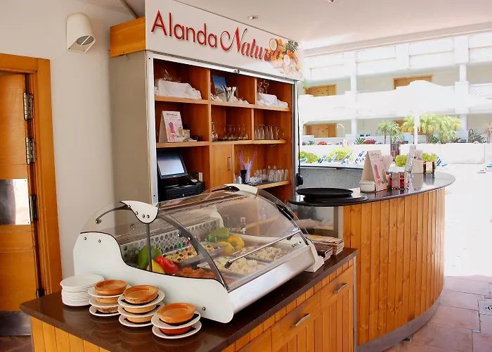 Alanda & Wellness Отель Марбелья