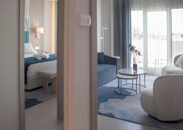 Отель Alanda & Wellness 5*