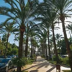 Alanda & Wellness Hotel 5*